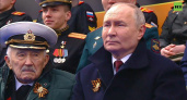 Уроженец Кировской области с позывным Струна стоял на параде рядом с Путиным