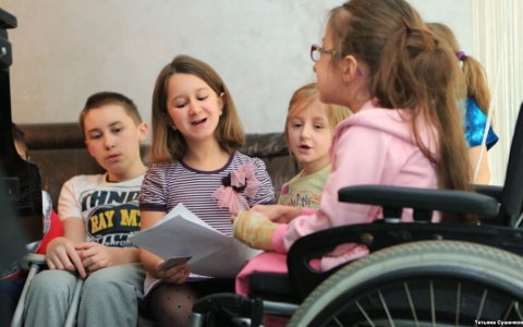 Власти Кировской области направят 14 миллионов на помощь детям-инвалидам