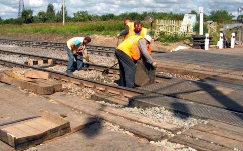 Железнодорожный переезд в Нововятске закроют на ремонт