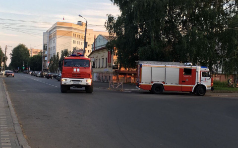 В Кирове эвакуируют сотрудников из здания правительства области
