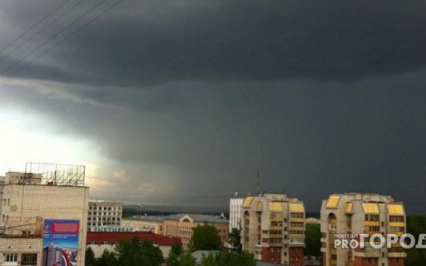 Град, ливни и шквалистый ветер: МЧС объявило метеопредупреждение в Кировской области