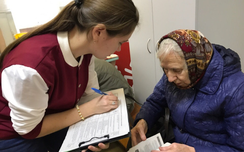 В Кировской области работают более 200 волонтеров-медиков