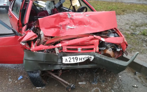 В Яранске произошло смертельное ДТП: один человек погиб, двоих увезли на скорой