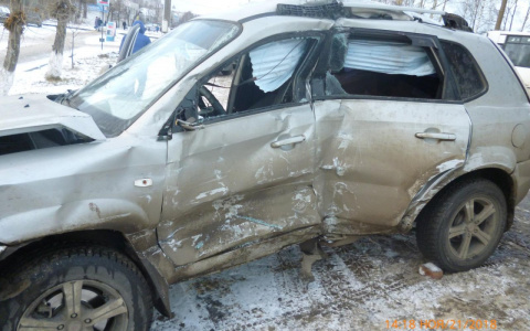 Очевидцы: «После ДТП в Нововятске водитель автобуса оказывал помощь виновнику до приезда скорой»