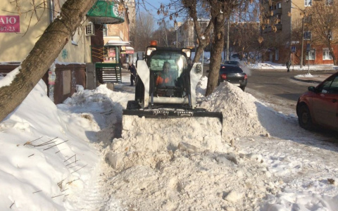Кировчане жалуются на огромное количество соли на дорогах и тротуарах