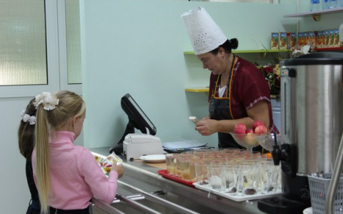 Бесплатное питание в школе: кто в Кировской области может получить льготу