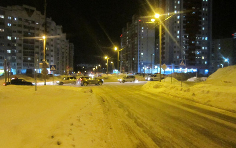 В Кирове водитель сбил  женщину на пешеходном переходе и скрылся