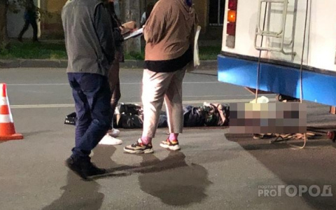 В Кирове на Октябрьском проспекте водитель троллейбуса насмерть сбил пешехода