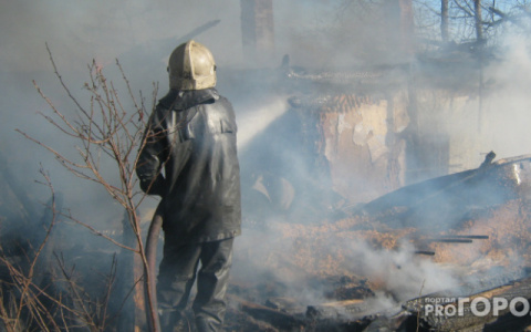 В Кировской области пожар в жилом доме закончился трагедией