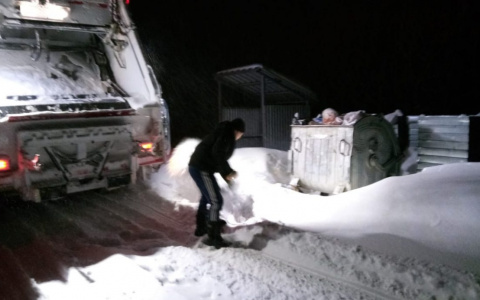В Кирове запретили вывоз мусора по ночам