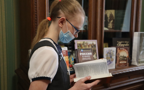 Школьница из Кировской области попросила у Президента книгу по истории