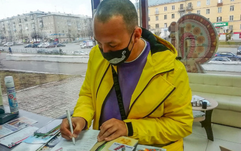 Объехавший 76 стран путешественник Паша Глобус провел бесплатную лекцию в Кирове