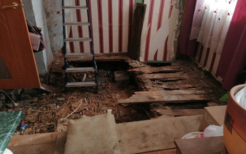 В Кировской области чиновники 4 года отказывались делать ремонт в квартире инвалида