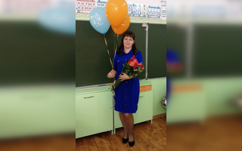«Уже в детстве «учила» игрушки и одноклассниц»: история кировского учителя